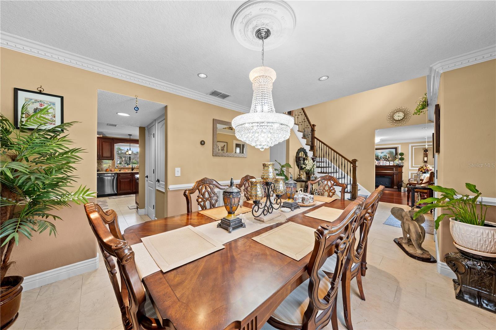 Image 16 of 75 For 6107 Waterfield Way