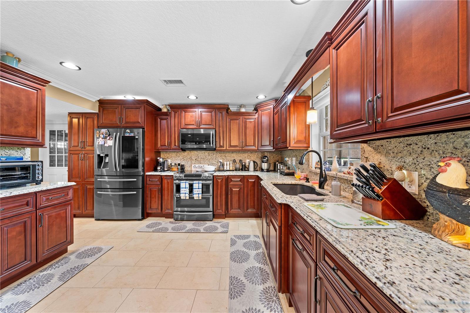 Image 19 of 75 For 6107 Waterfield Way