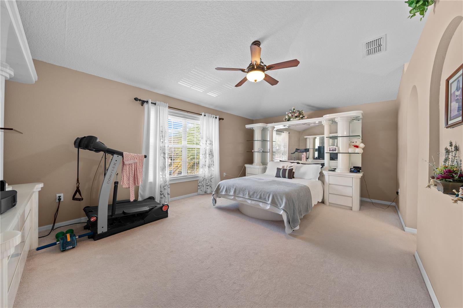 Image 43 of 75 For 6107 Waterfield Way