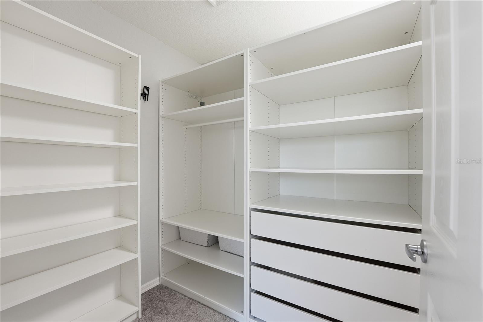 Image 26 of 38 For 3468 Barina Street