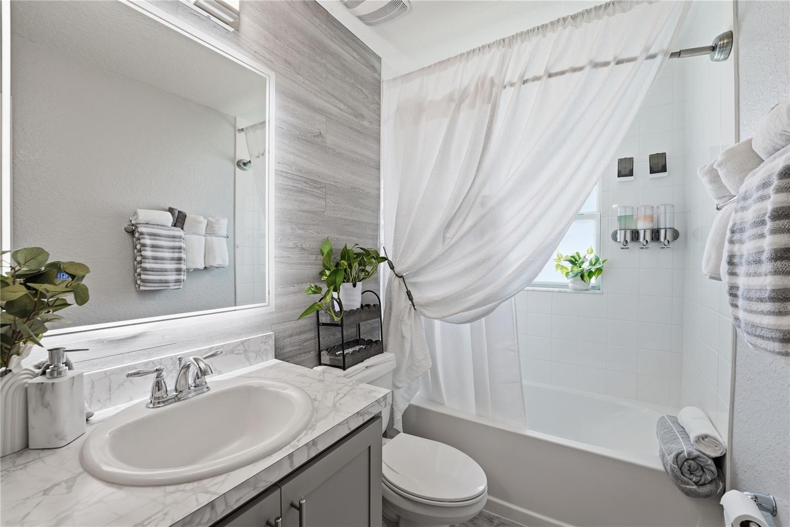 Image 29 of 38 For 3468 Barina Street