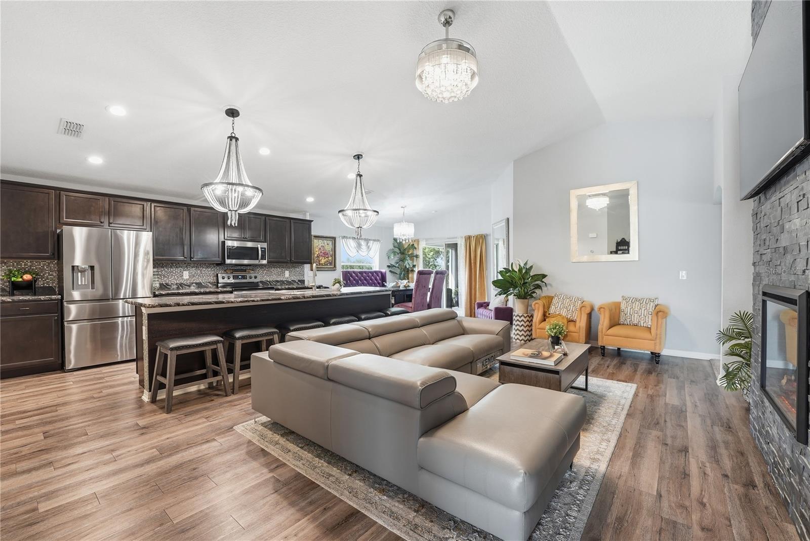 Image 8 of 38 For 3468 Barina Street