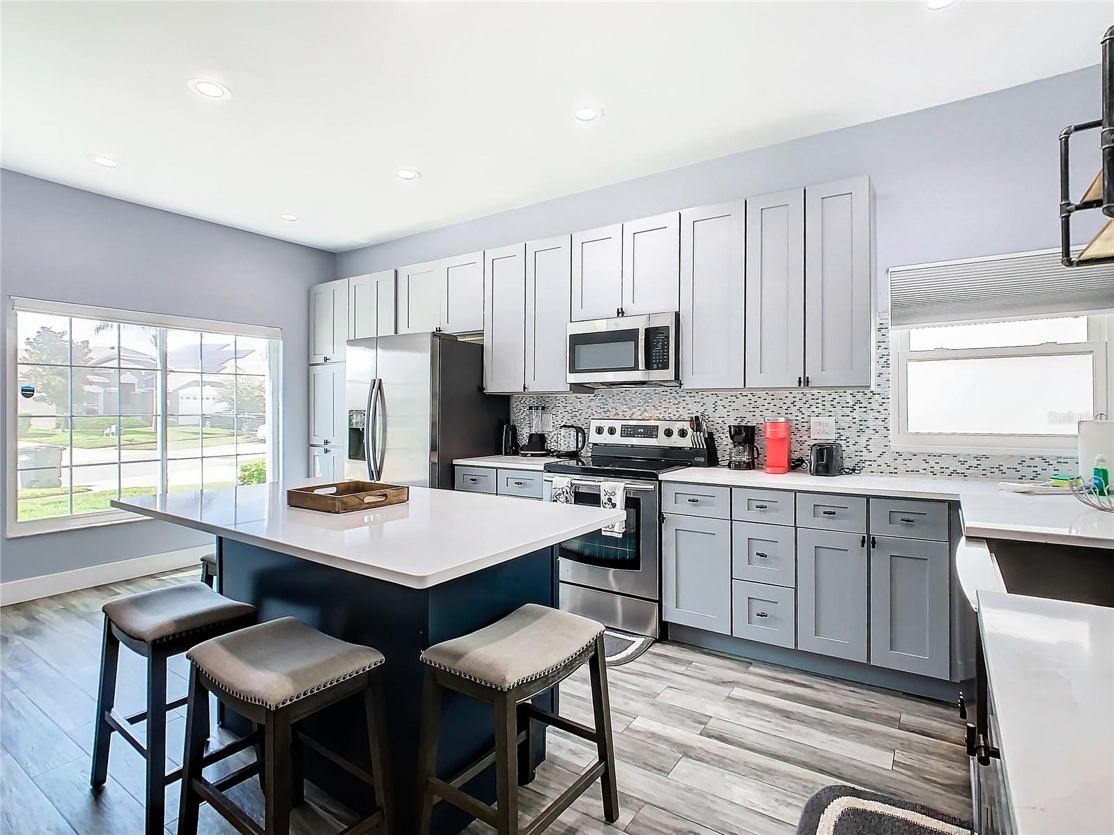 Image 12 of 67 For 8050 King Palm Circle