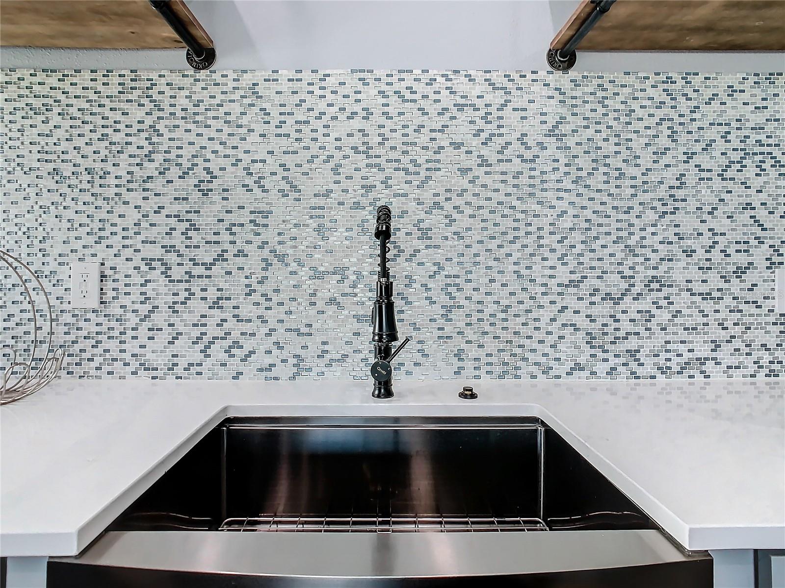 Image 14 of 67 For 8050 King Palm Circle