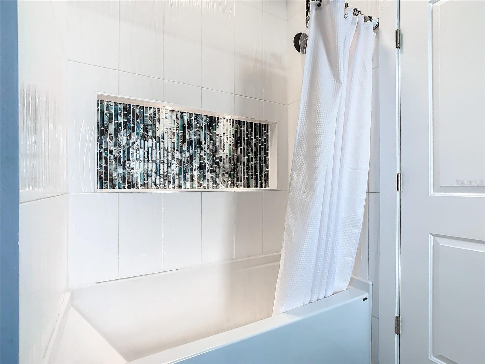 Image 41 of 67 For 8050 King Palm Circle