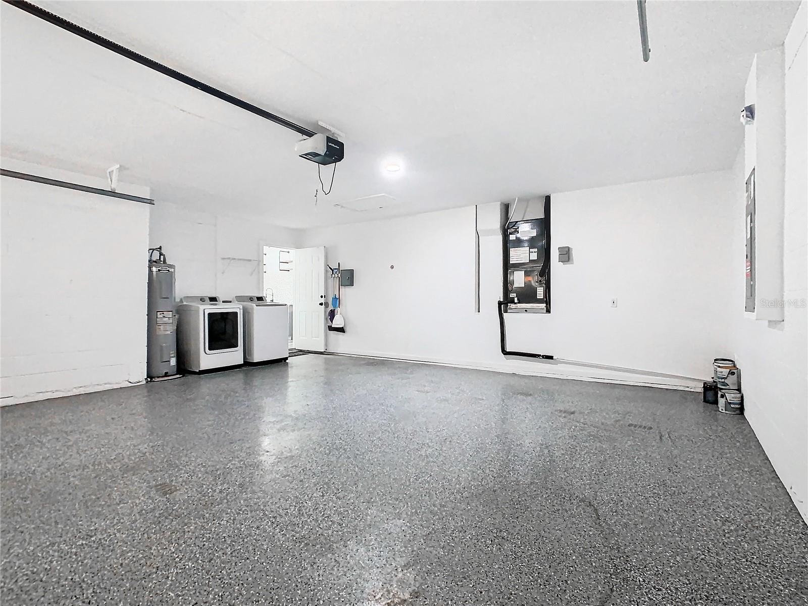 Image 44 of 67 For 8050 King Palm Circle