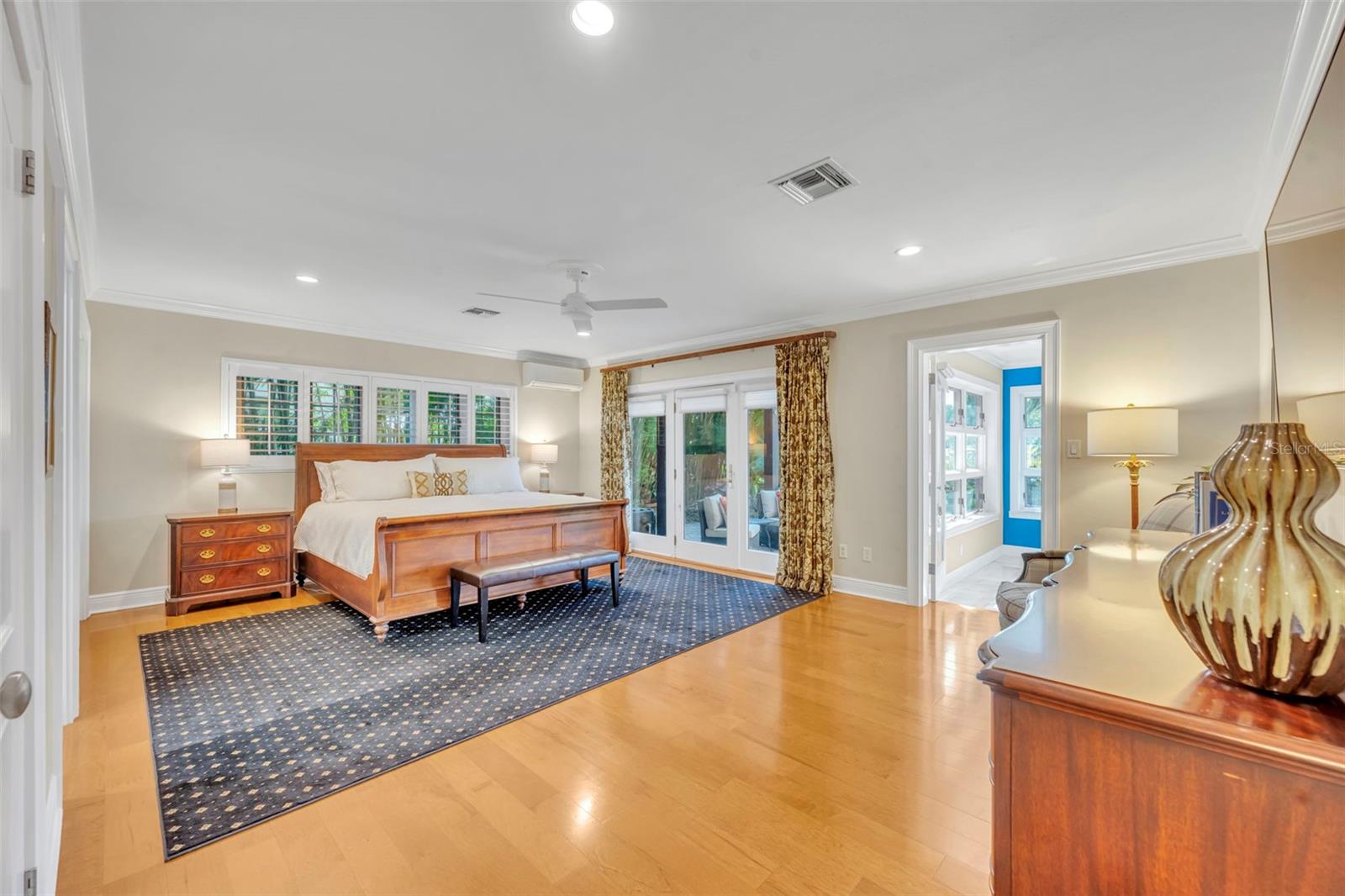 Image 27 of 59 For 1416 Lake Shore Drive