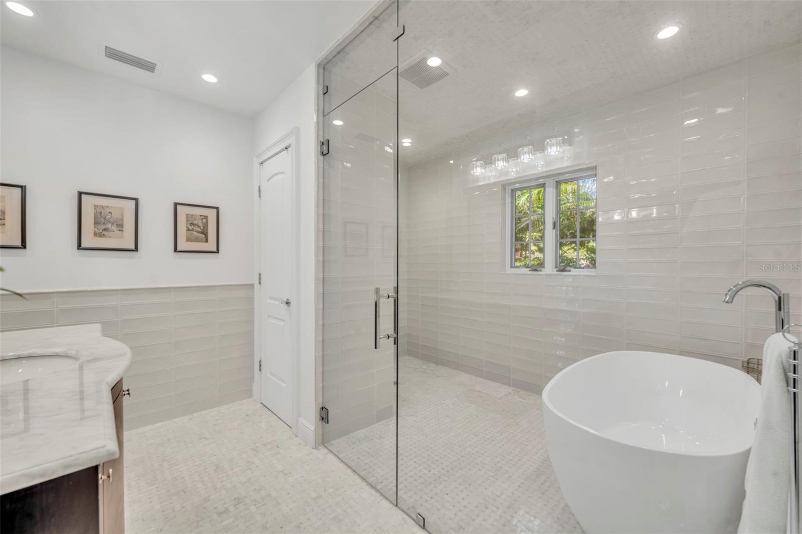 Image 30 of 59 For 1416 Lake Shore Drive