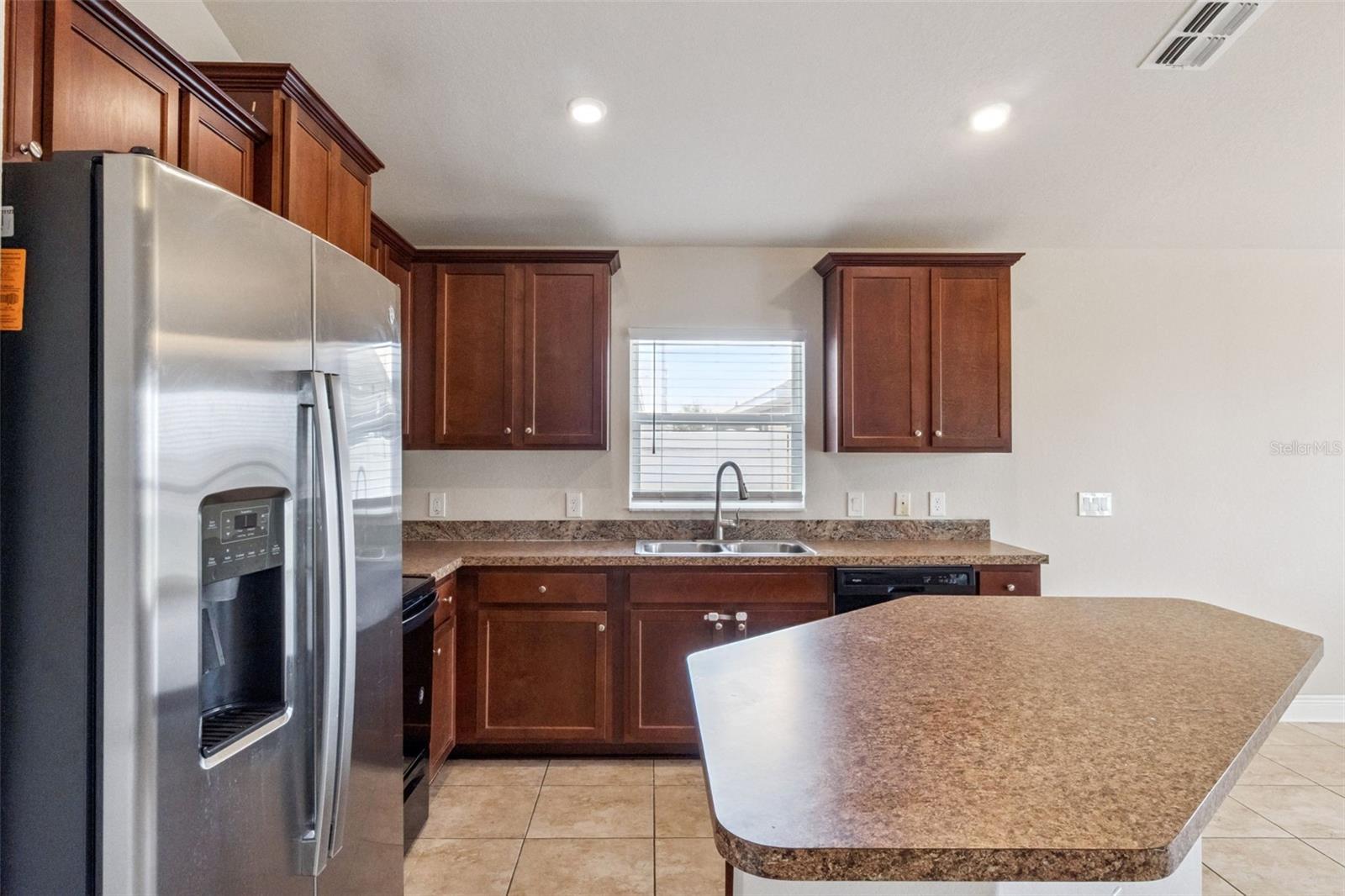 Image 7 of 28 For 452 Buchannan Drive