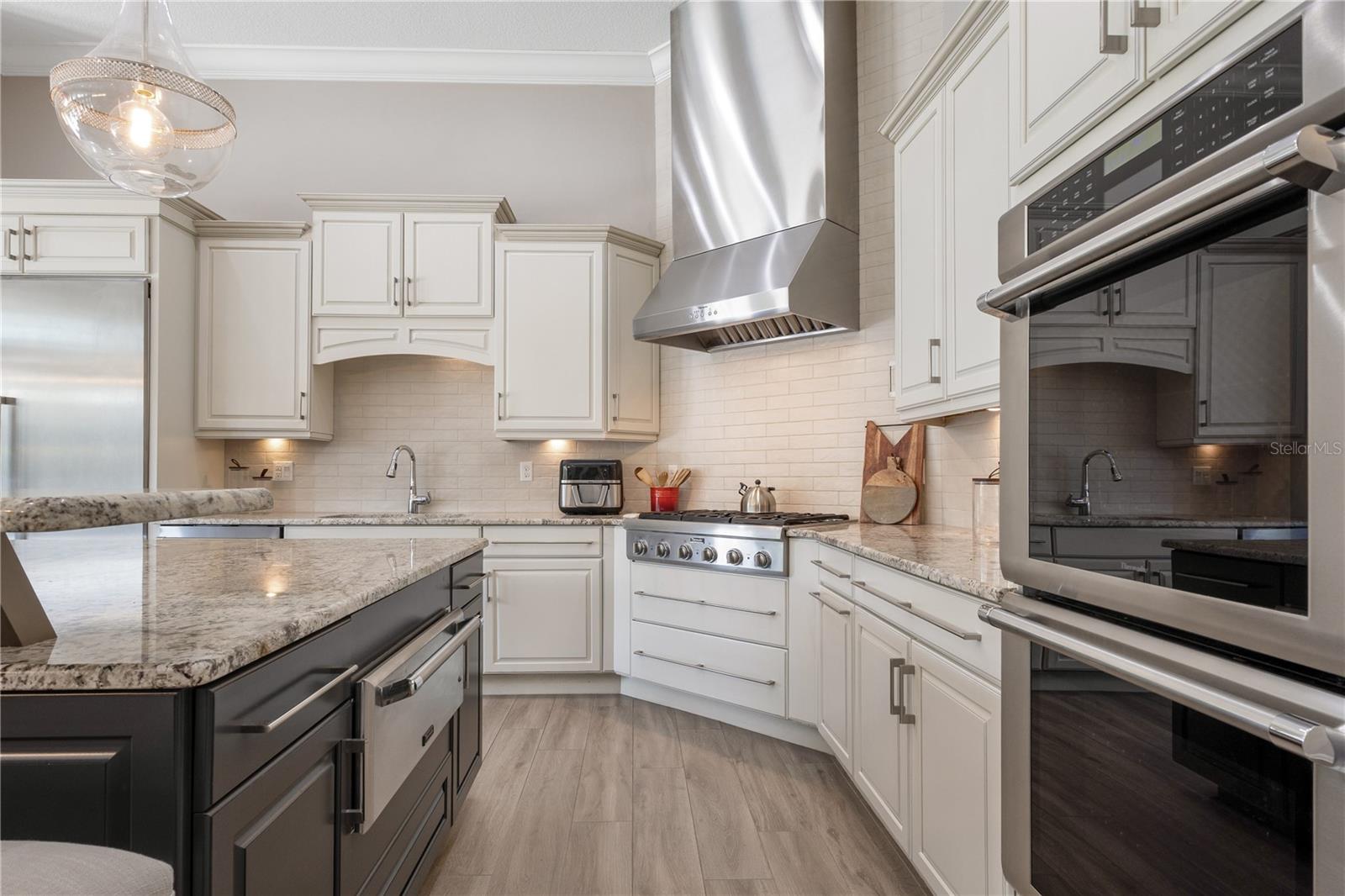 Image 26 of 69 For 13304 Bellaria Circle