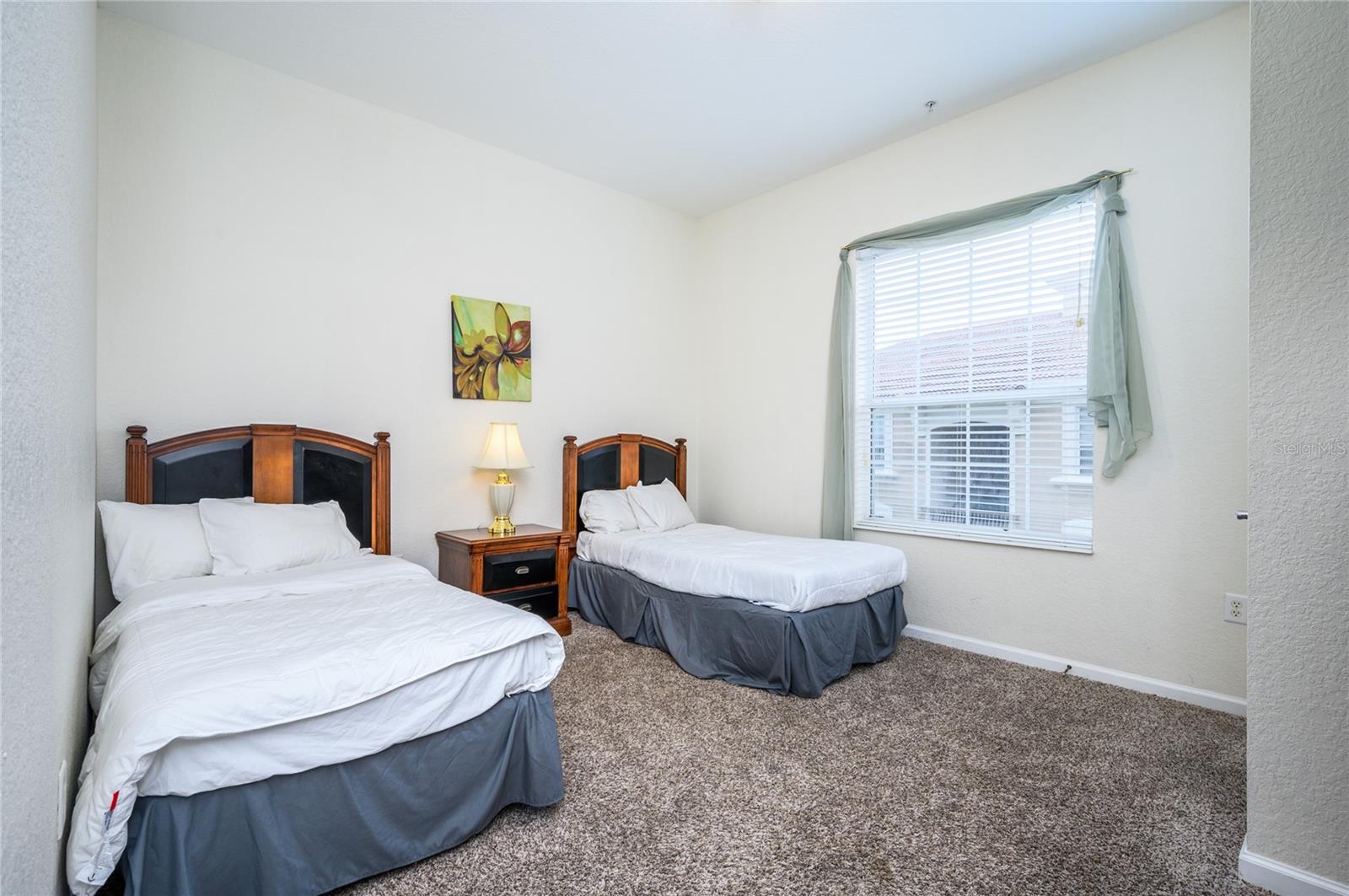 Image 18 of 53 For 4804 Cayview Avenue 407