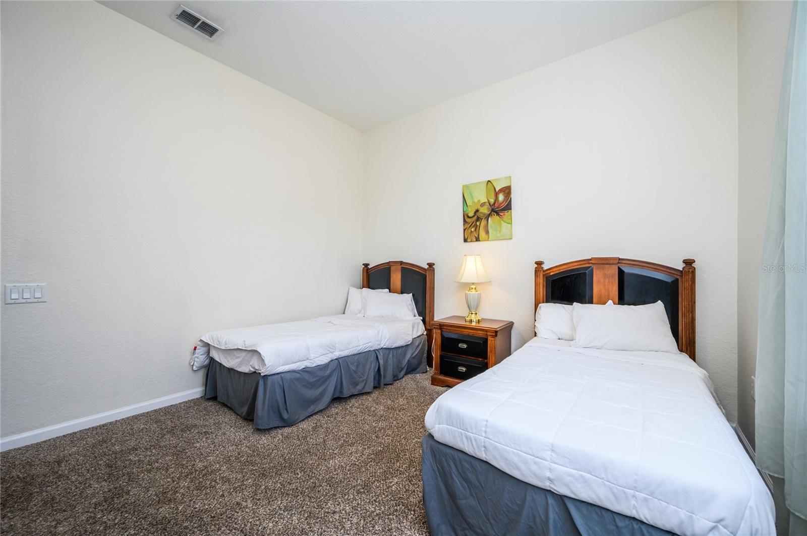 Image 19 of 53 For 4804 Cayview Avenue 407