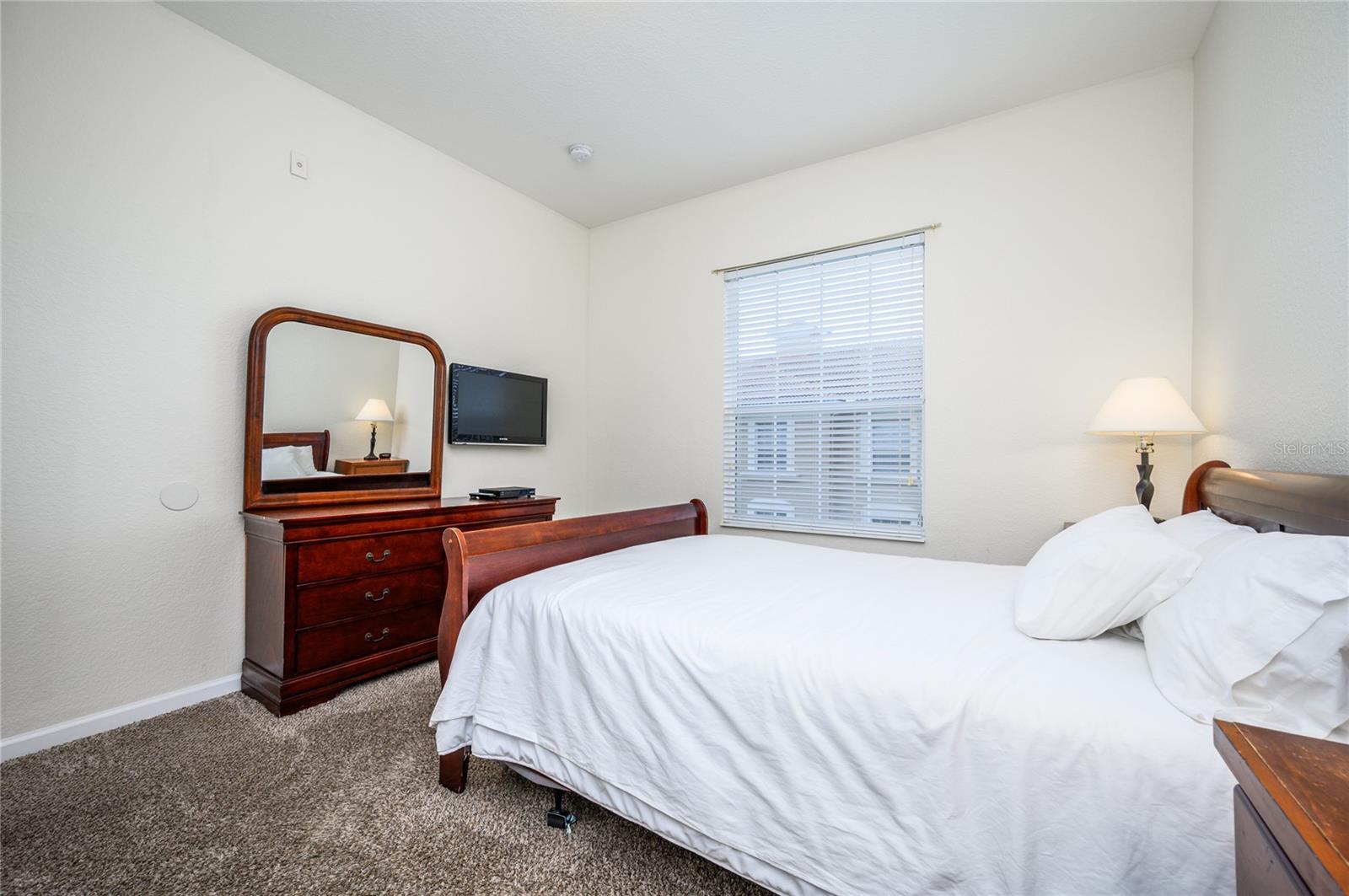 Image 21 of 53 For 4804 Cayview Avenue 407