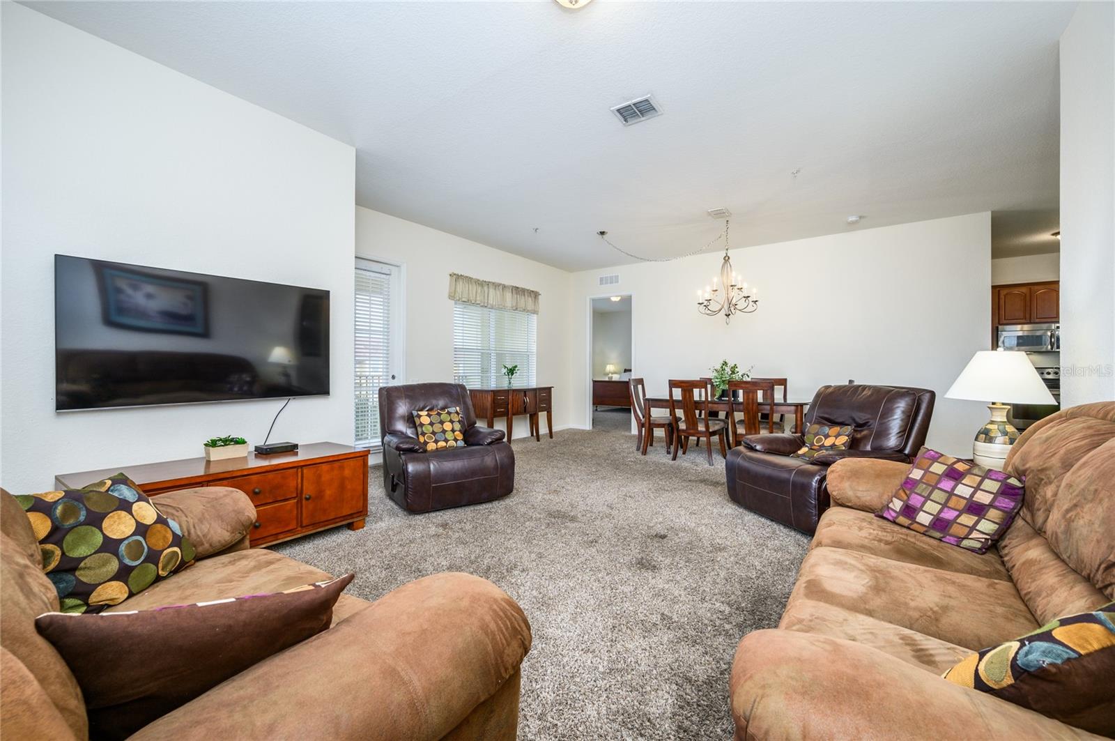 Image 29 of 53 For 4804 Cayview Avenue 407