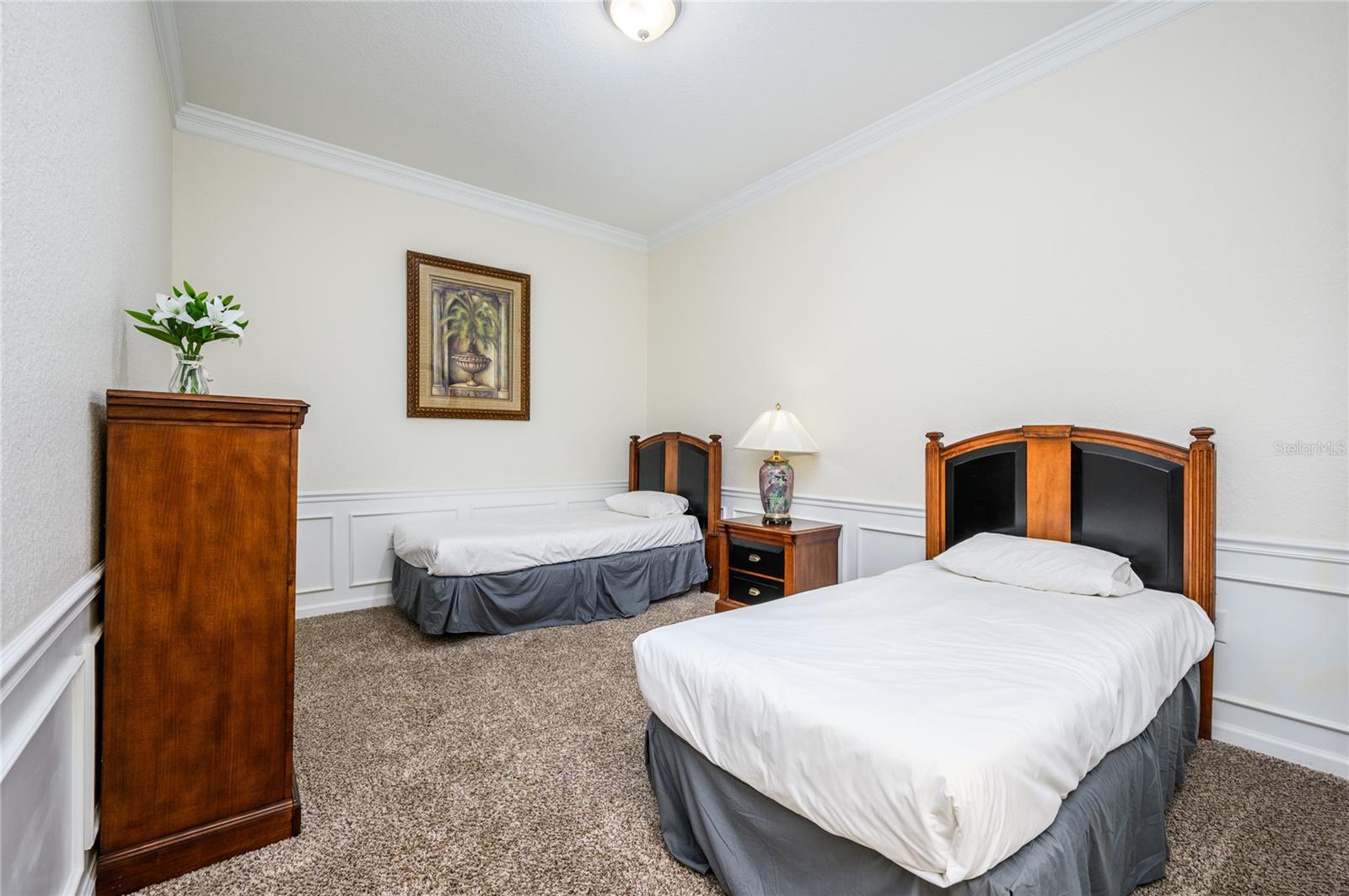 Image 9 of 53 For 4804 Cayview Avenue 407