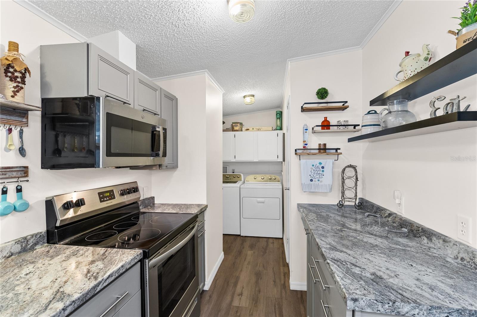 Image 10 of 41 For 516 Ranger Park Court