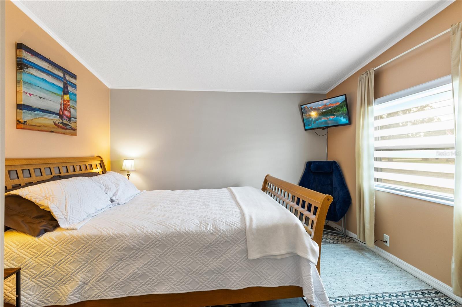 Image 17 of 41 For 516 Ranger Park Court