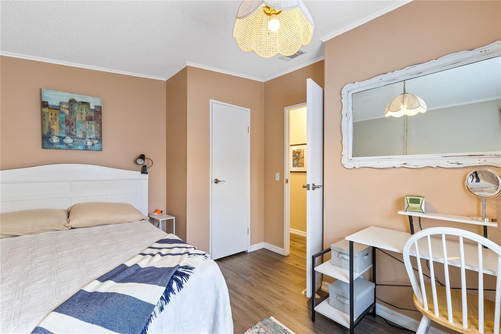 Image 19 of 41 For 516 Ranger Park Court