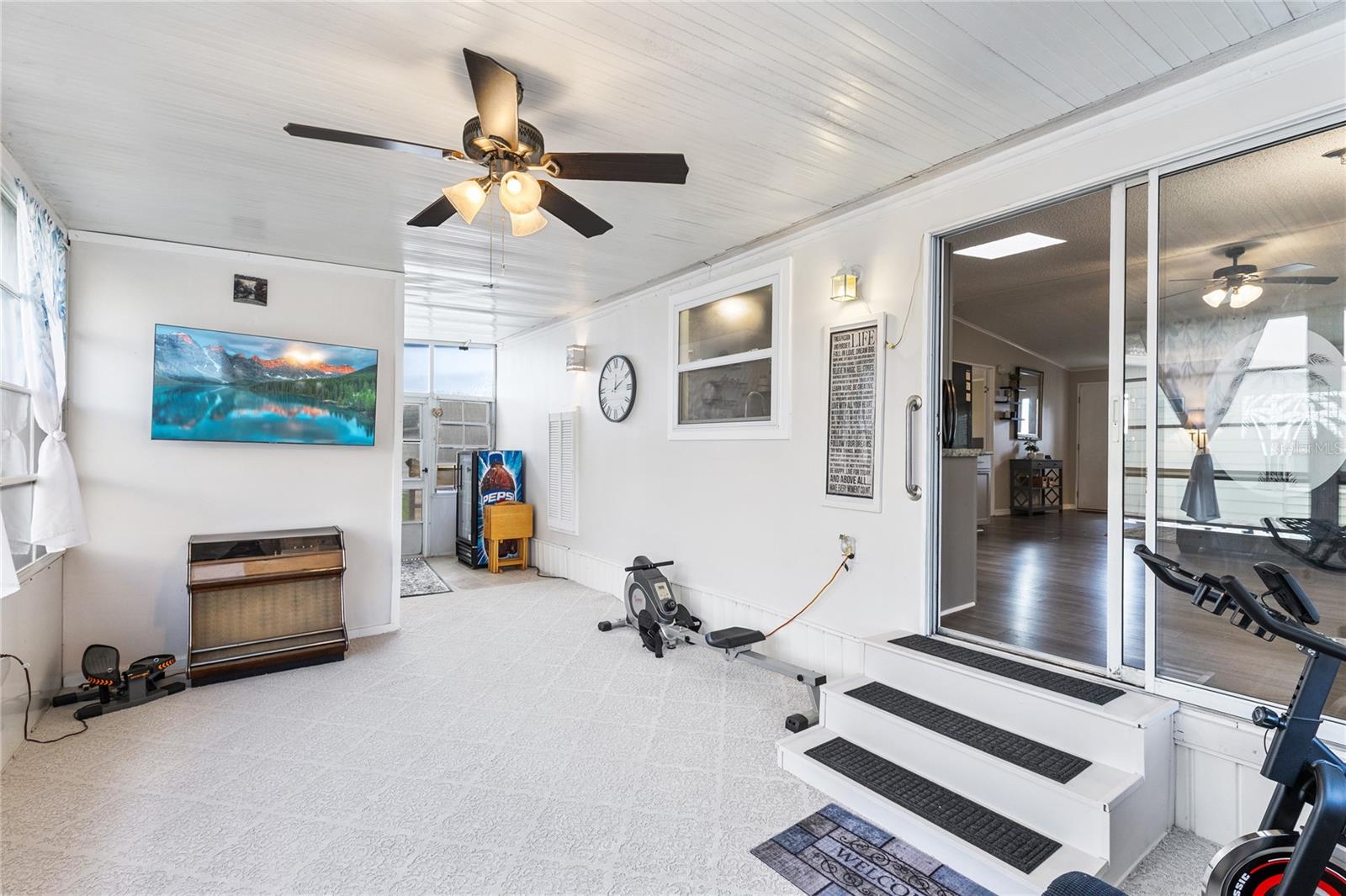 Image 21 of 41 For 516 Ranger Park Court