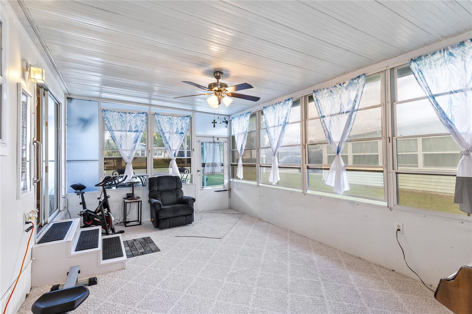 Image 22 of 41 For 516 Ranger Park Court