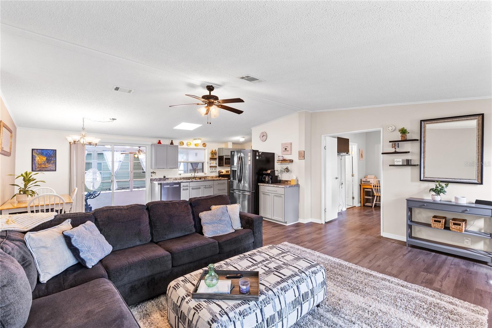 Image 5 of 41 For 516 Ranger Park Court