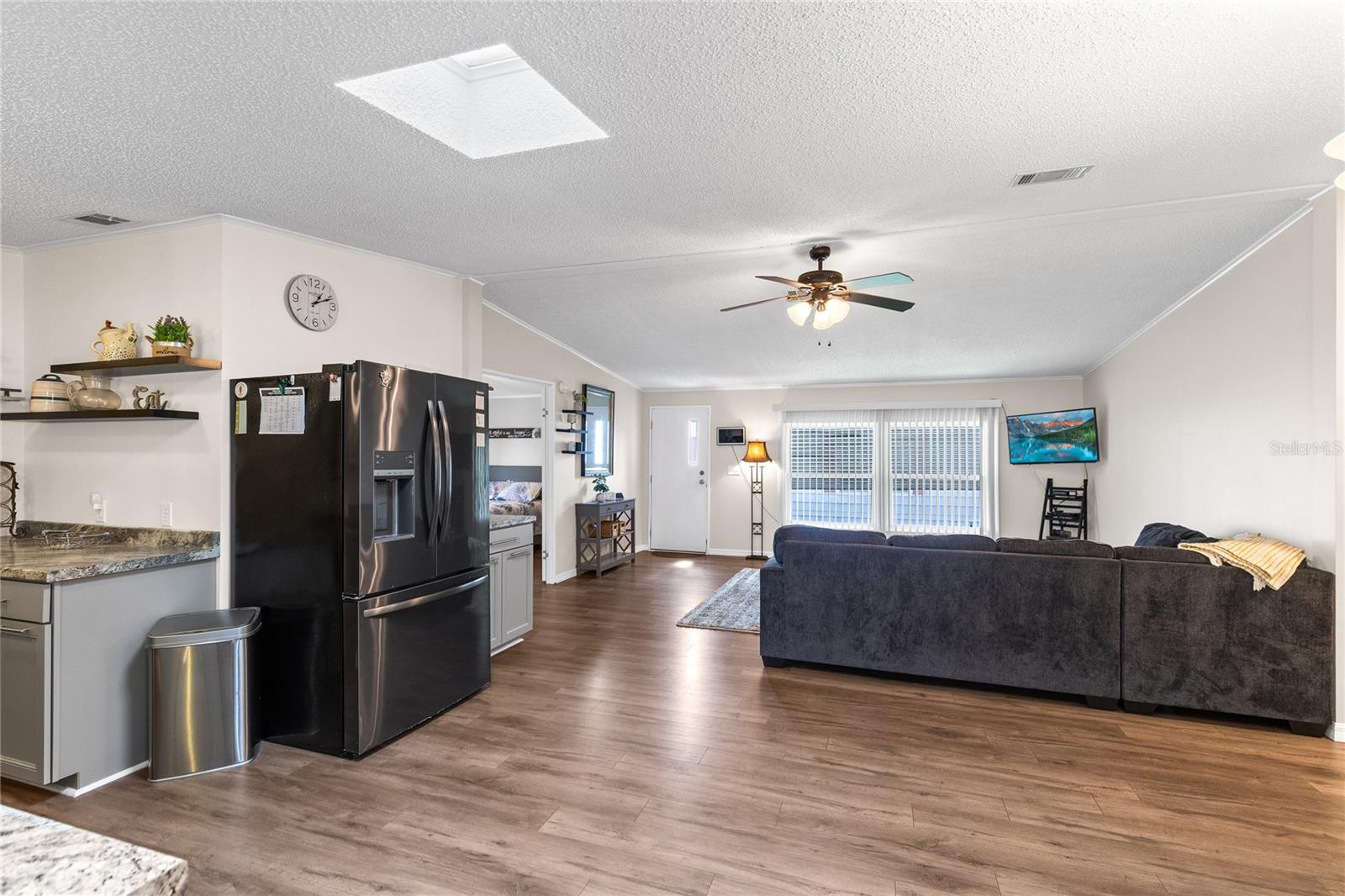 Image 8 of 41 For 516 Ranger Park Court