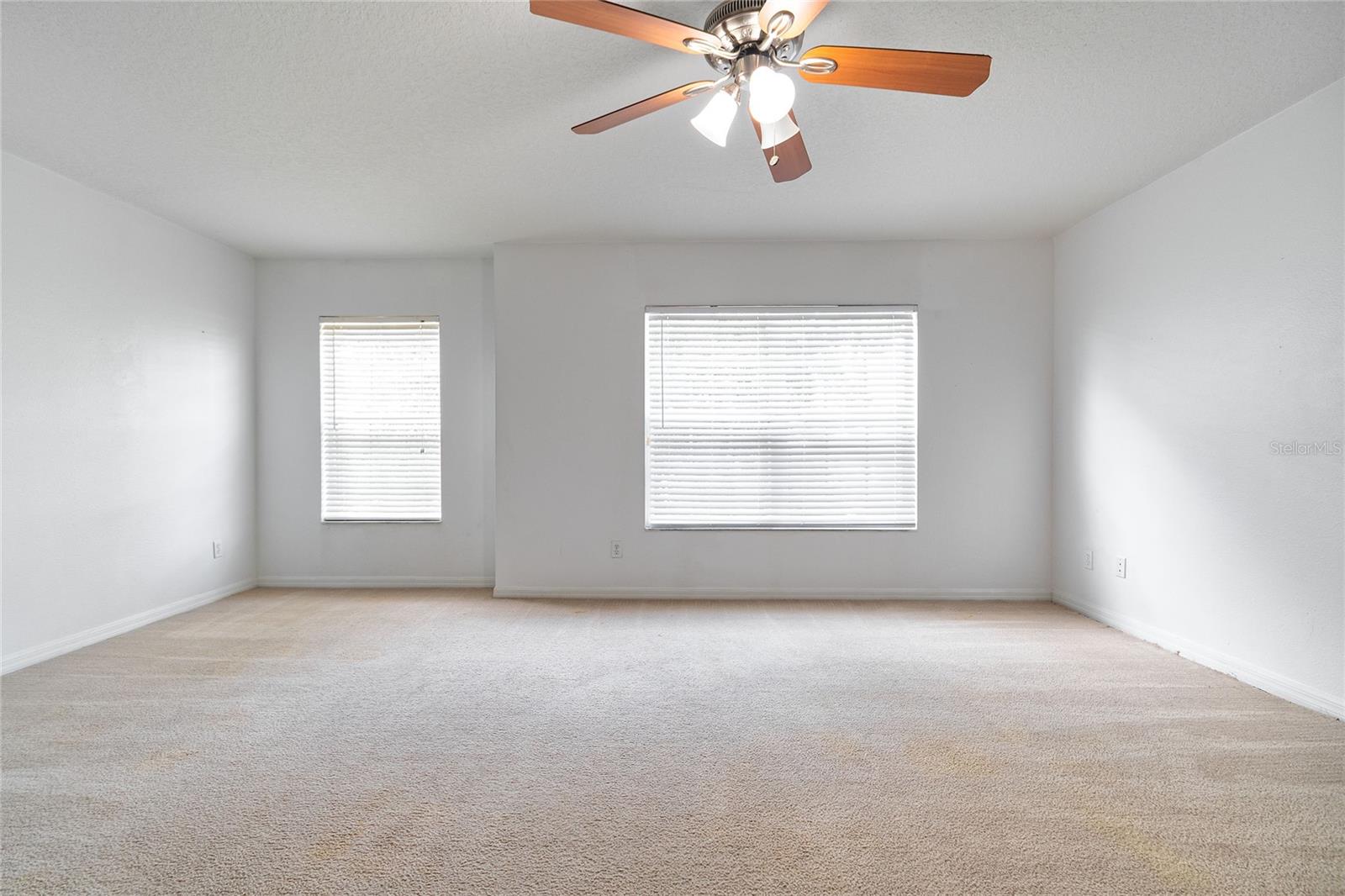 Image 15 of 25 For 939 Flower Fields Lane