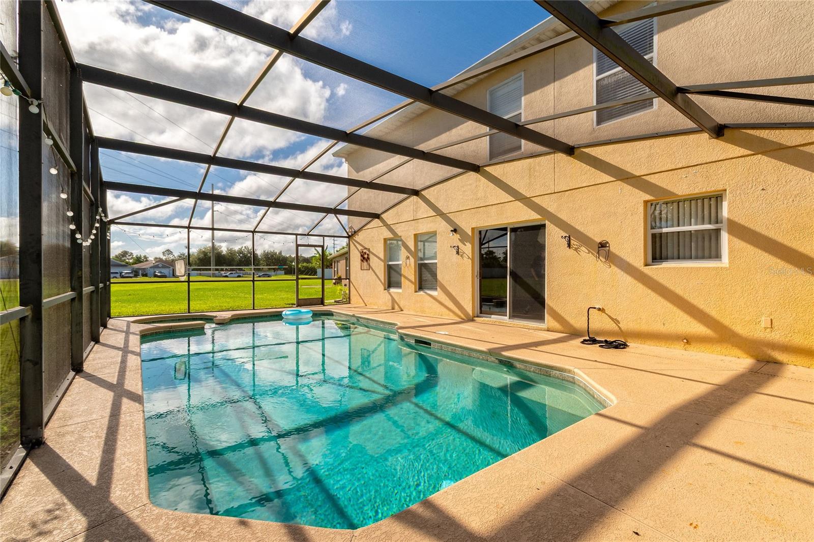 Image 19 of 25 For 939 Flower Fields Lane