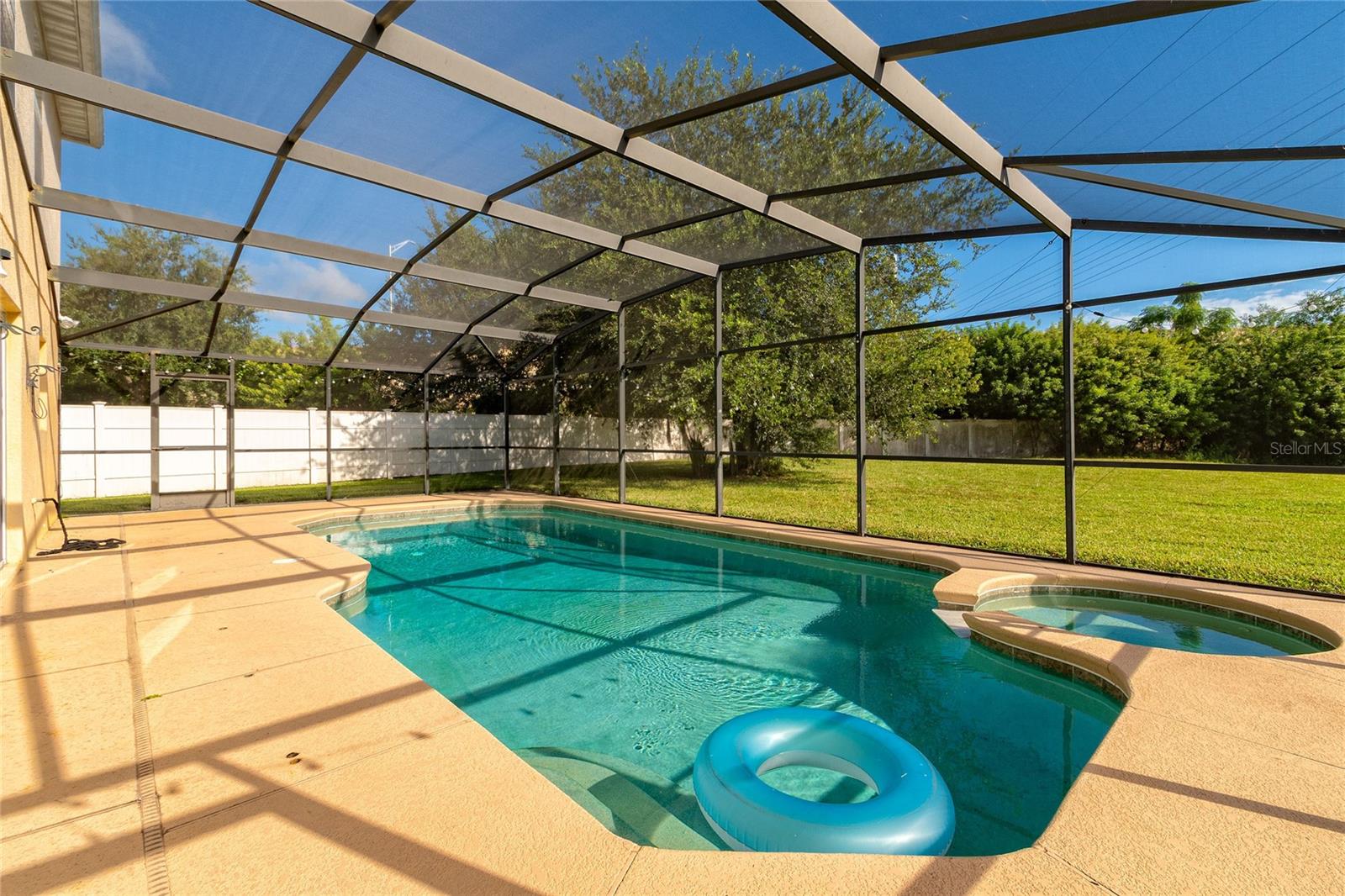 Image 21 of 25 For 939 Flower Fields Lane