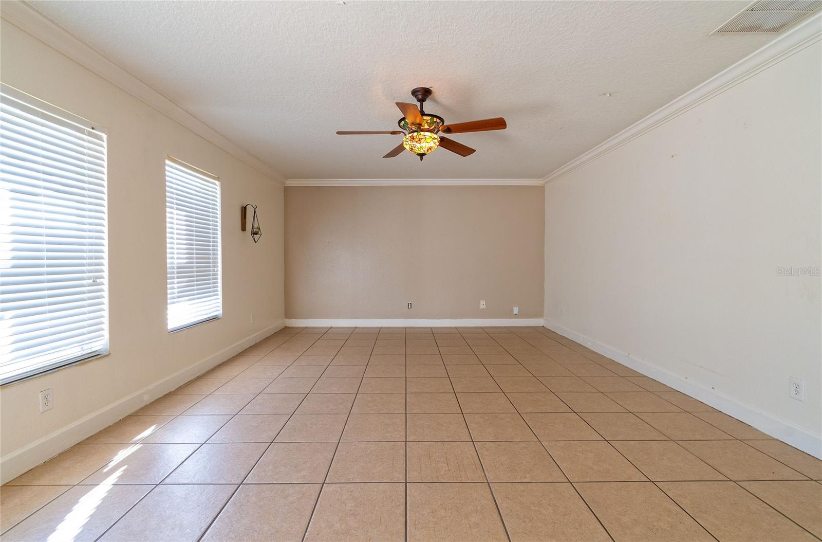 Image 7 of 25 For 939 Flower Fields Lane