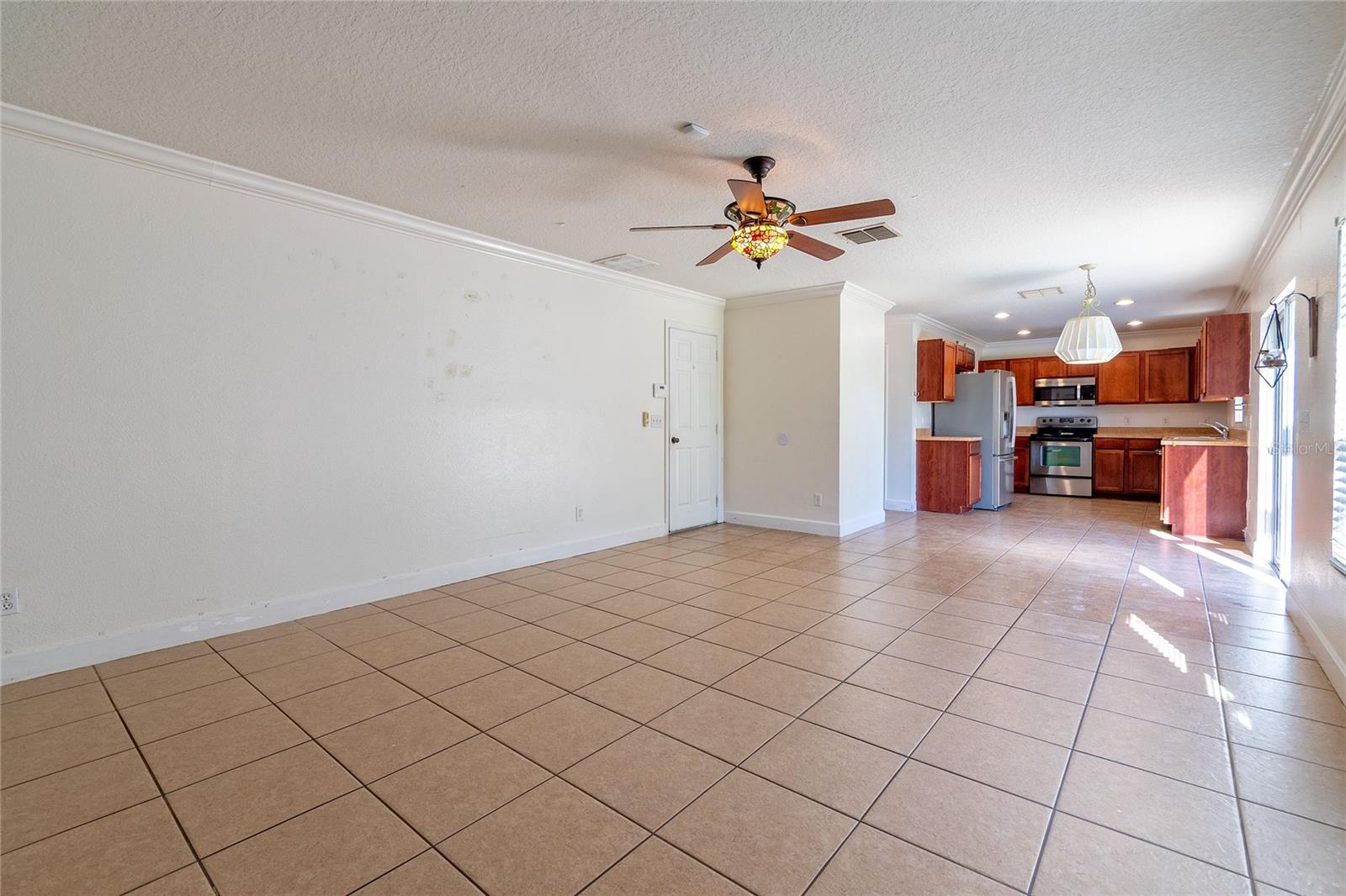 Image 8 of 25 For 939 Flower Fields Lane