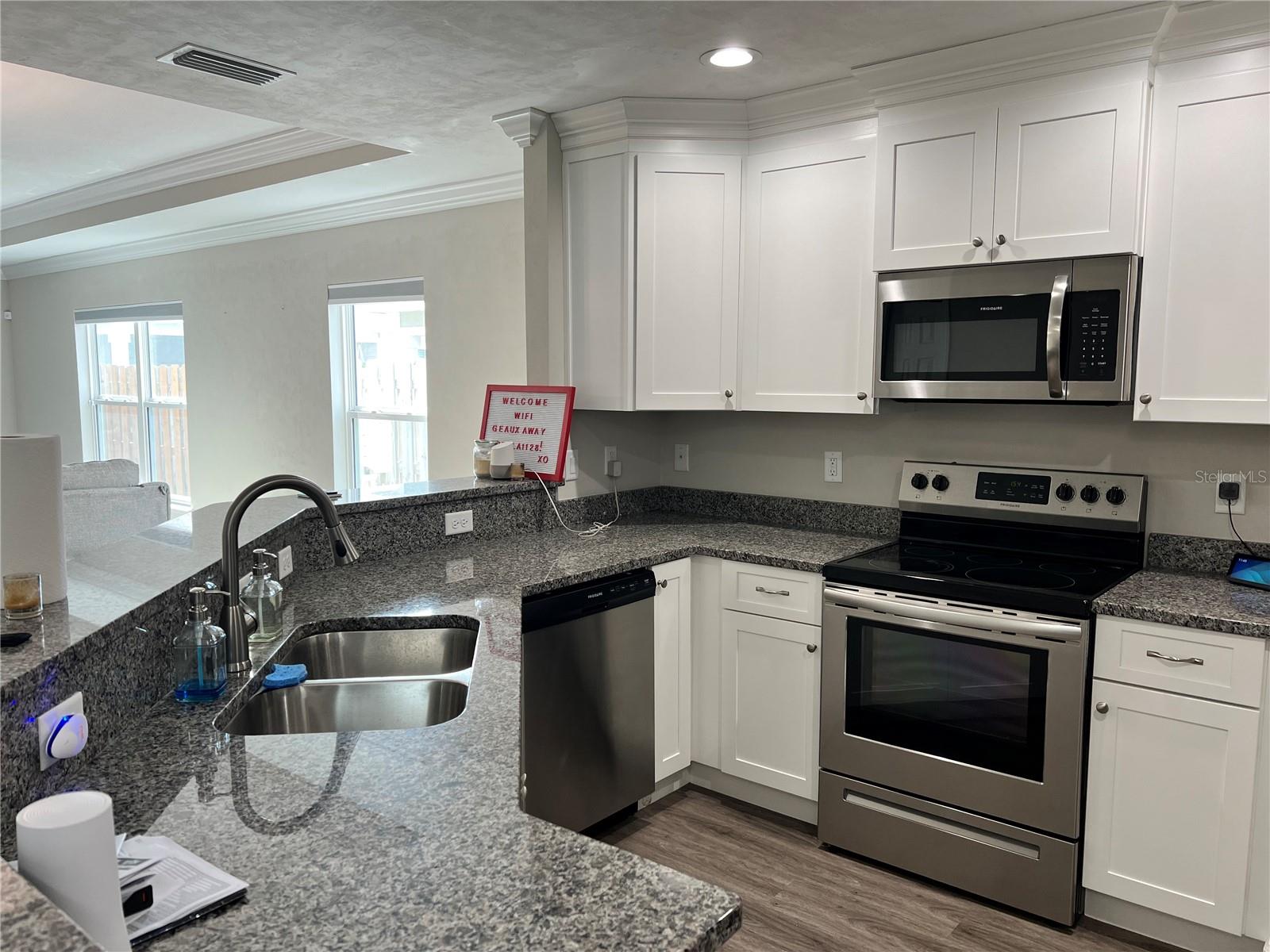 Image 2 of 9 For 25107 9th Lane