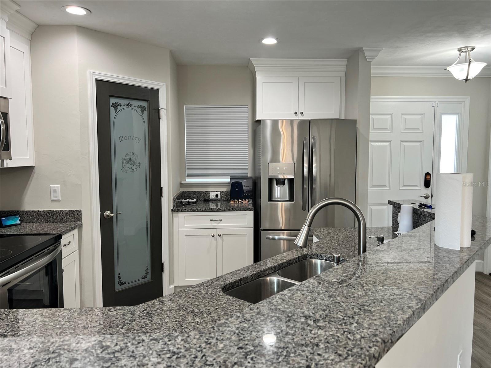 Image 3 of 9 For 25107 9th Lane