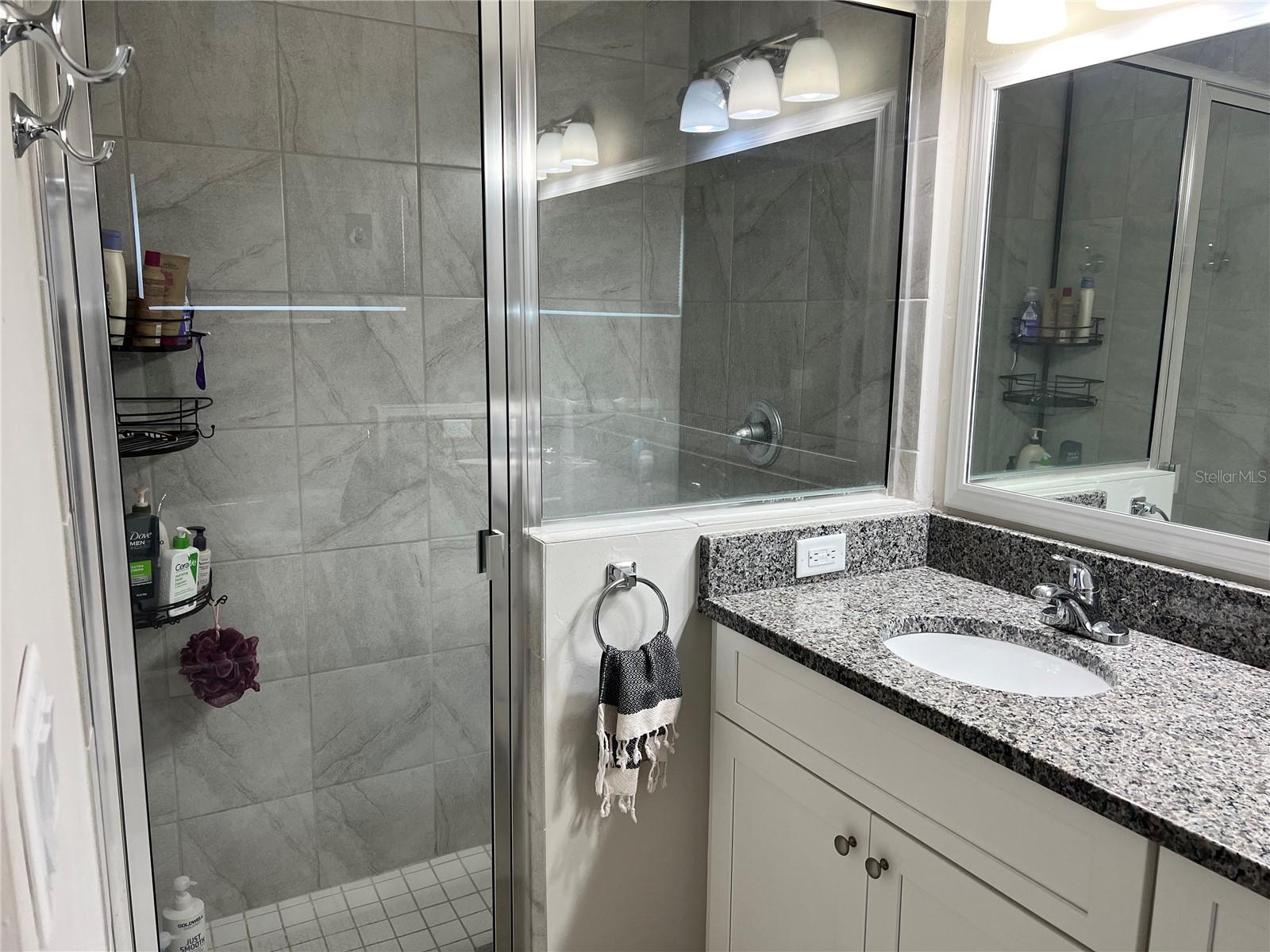 Image 4 of 9 For 25107 9th Lane