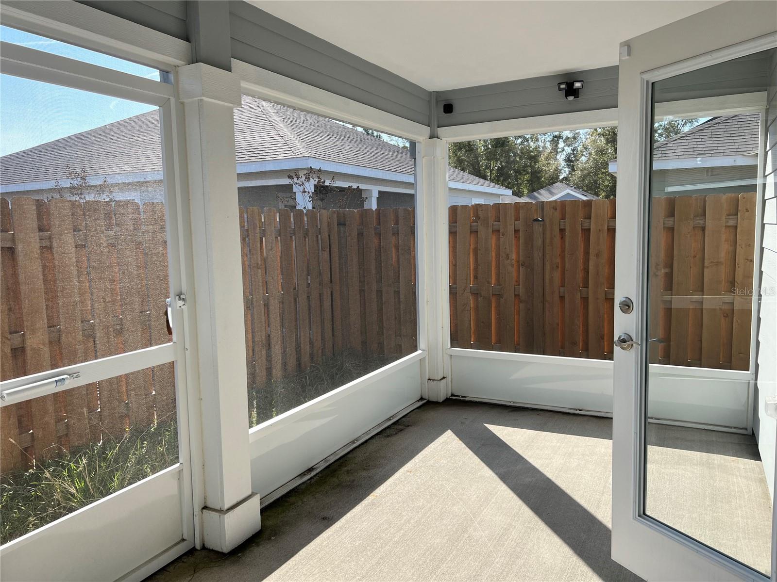 Image 6 of 9 For 25107 9th Lane