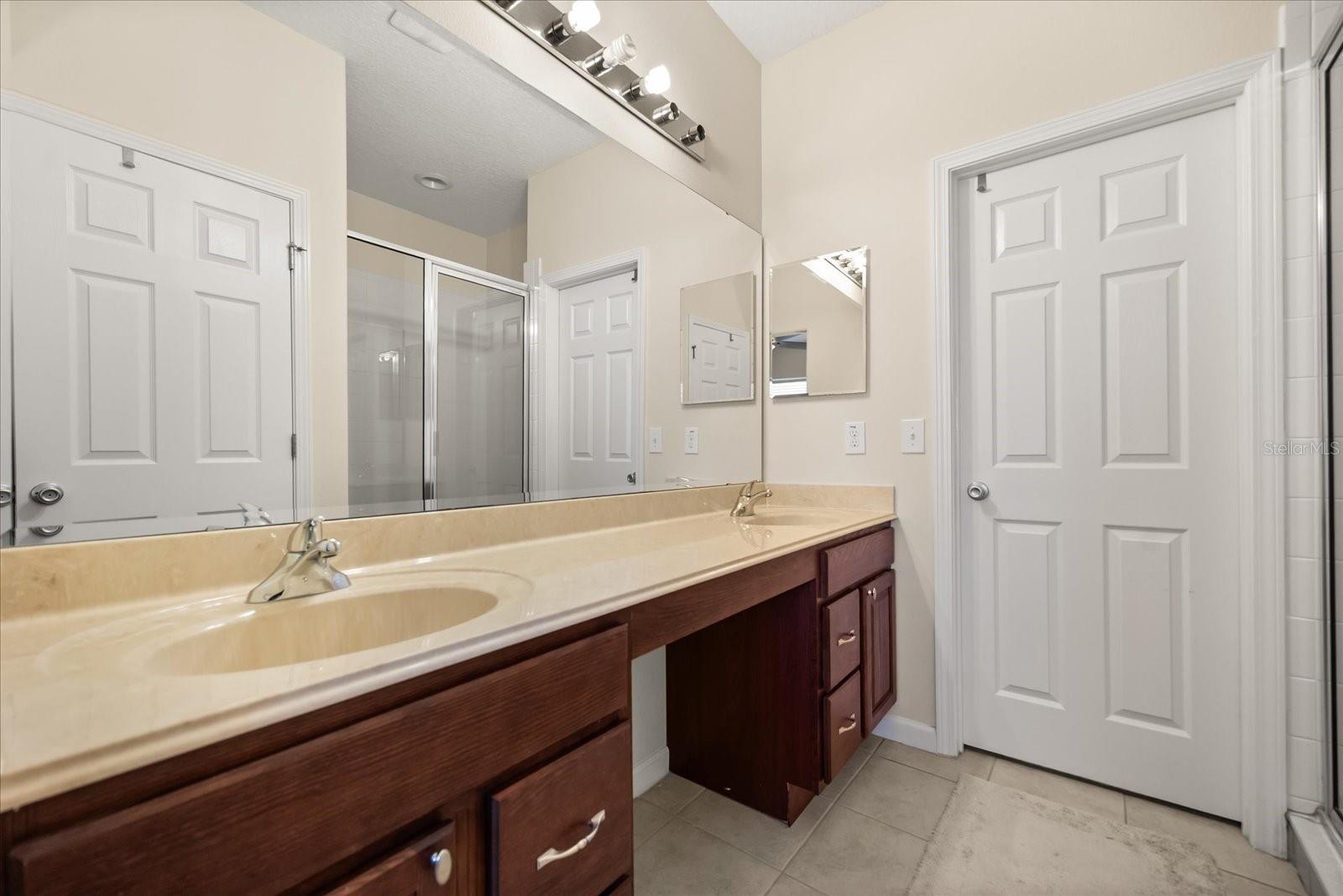 Image 14 of 28 For 723 Terrace Spring Drive