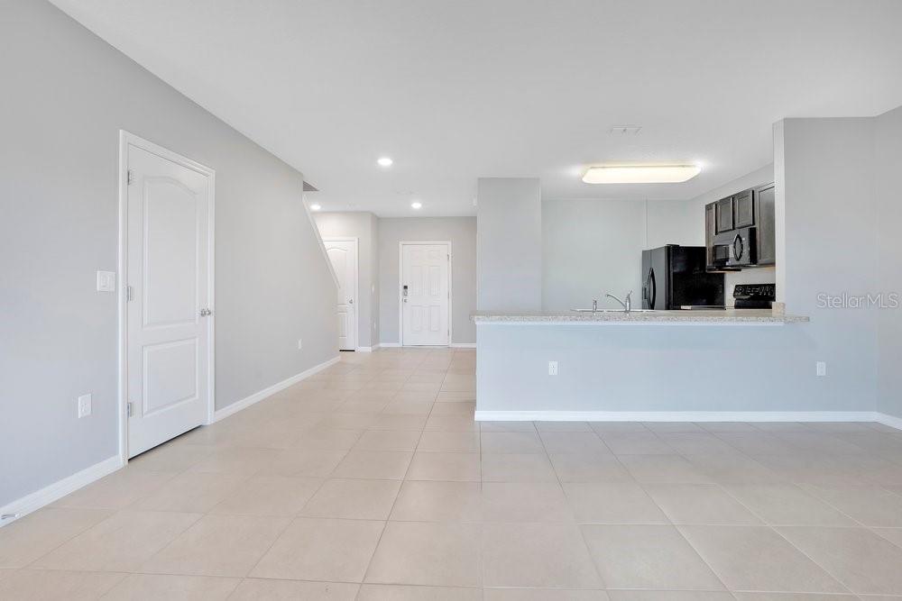 Image 13 of 40 For 336 Arbor Lakes Drive