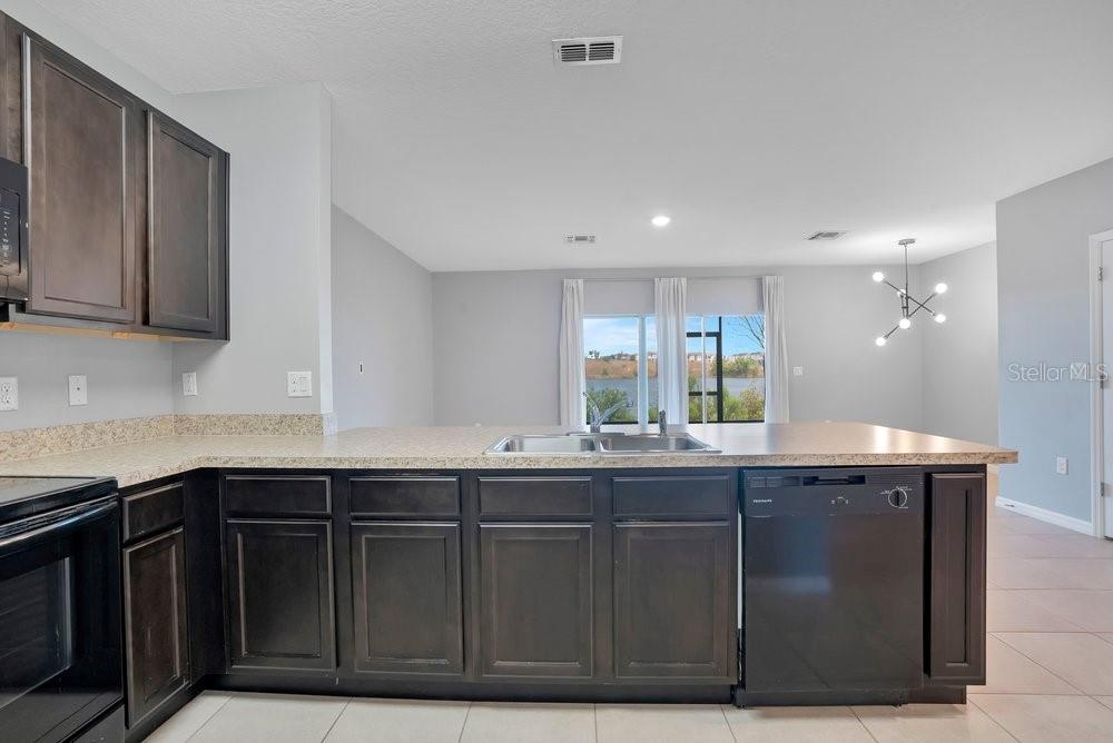 Image 5 of 40 For 336 Arbor Lakes Drive