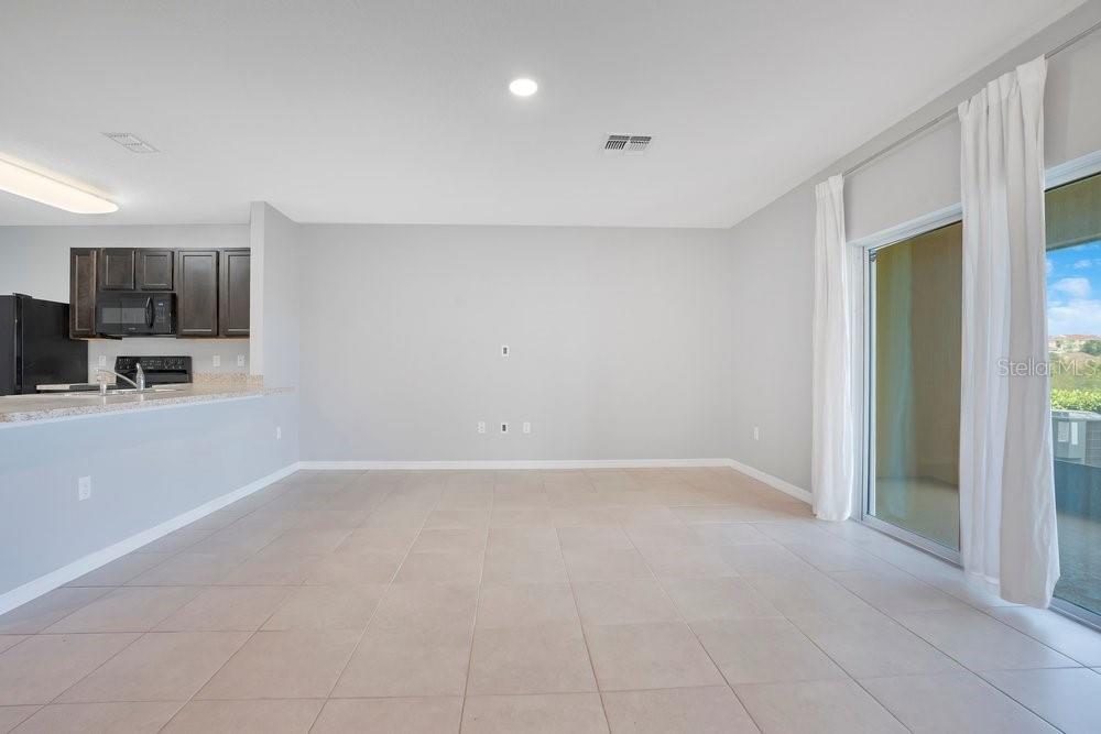 Image 6 of 40 For 336 Arbor Lakes Drive