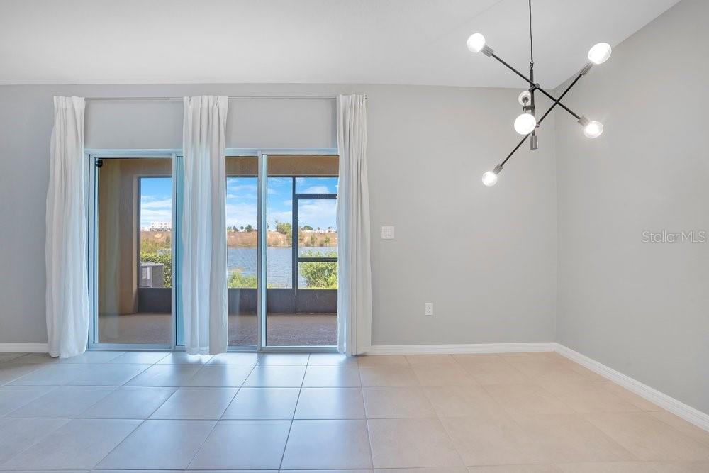 Image 7 of 40 For 336 Arbor Lakes Drive