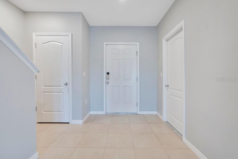 Image 9 of 40 For 336 Arbor Lakes Drive