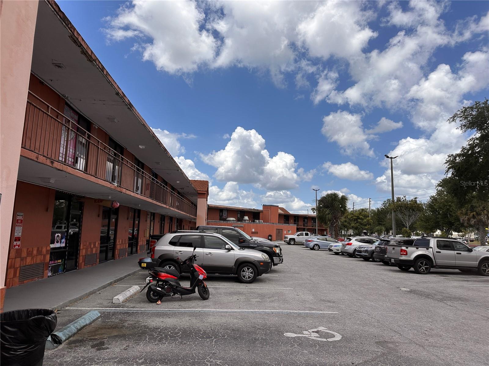 Image 5 of 5 For 8421 Orange Blossom Trail 241