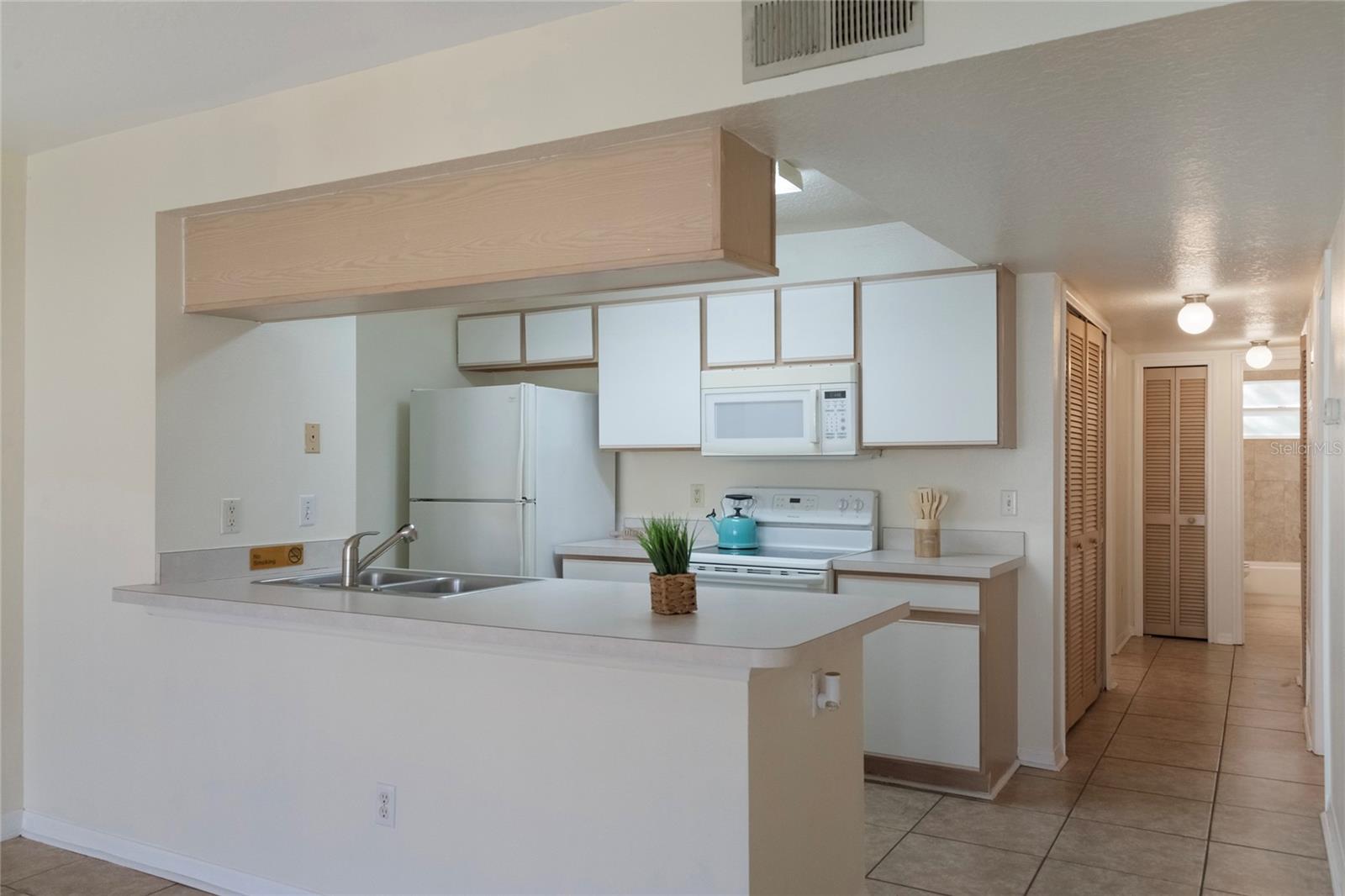 Image 6 of 13 For 8709 Rockingham Terrace A