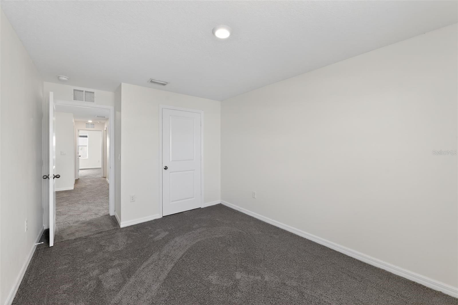 Image 15 of 19 For 439 Sunlit Coral Street