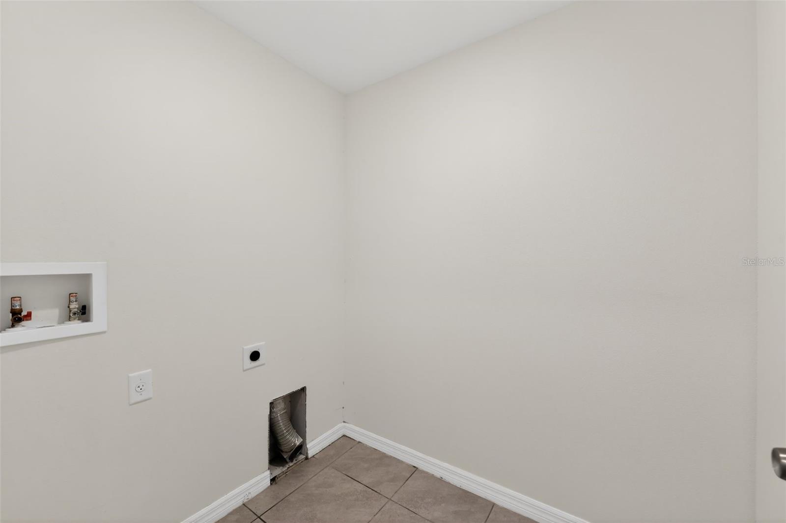 Image 19 of 19 For 439 Sunlit Coral Street