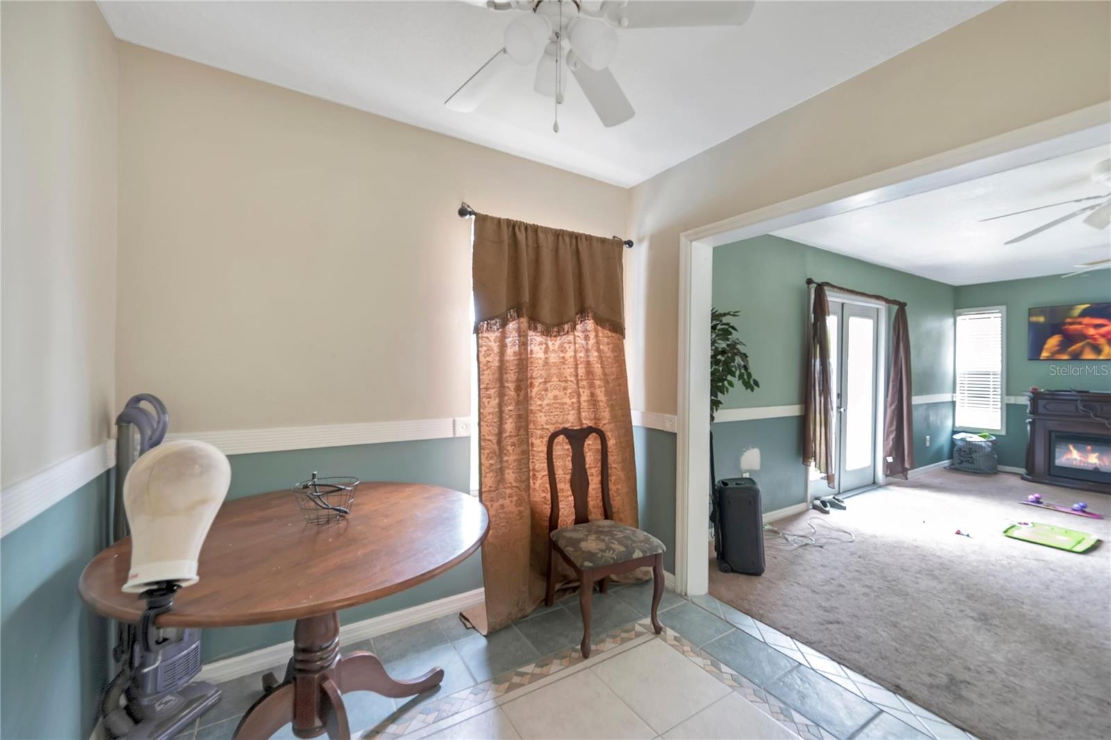 Image 14 of 31 For 523 Little Lake Court