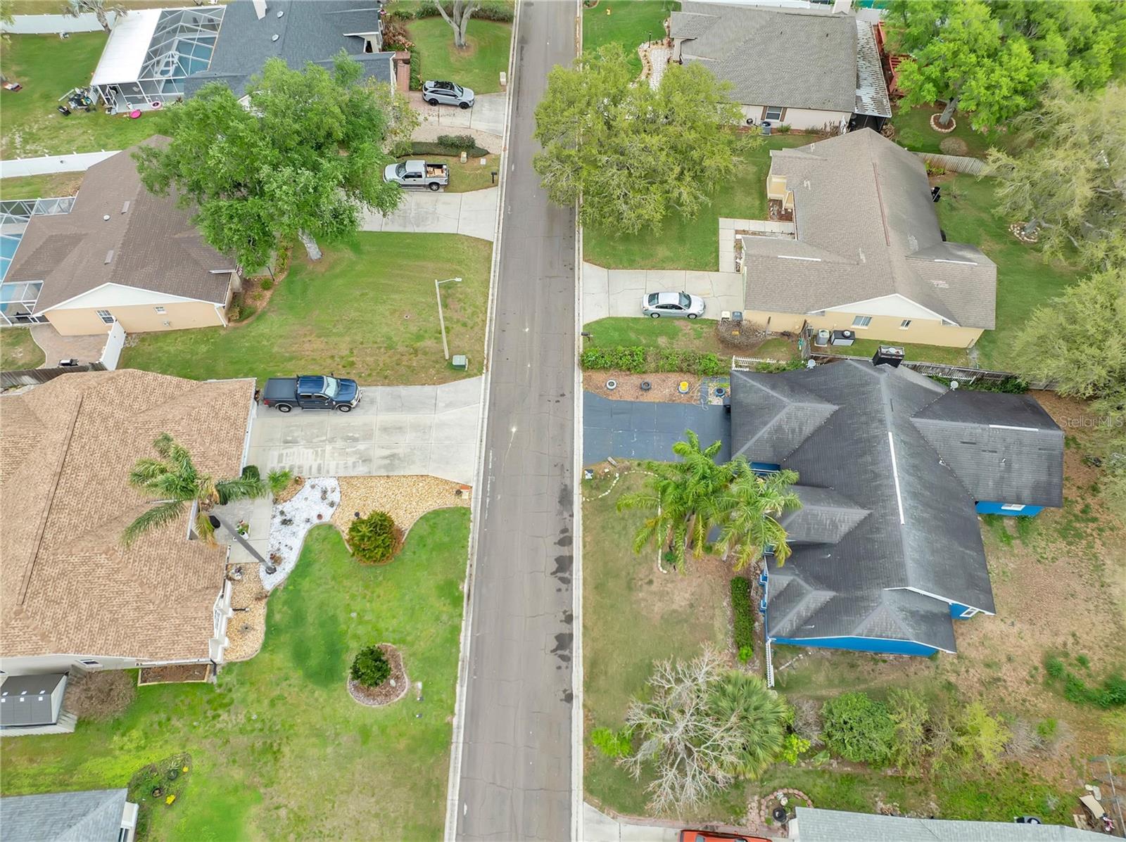 Image 28 of 31 For 523 Little Lake Court