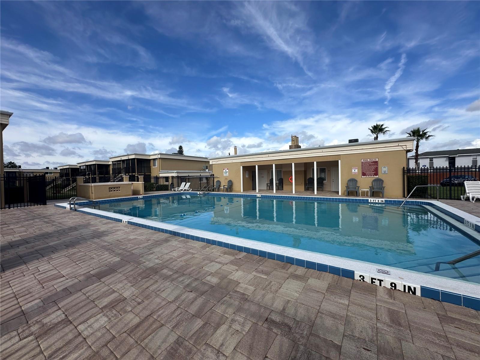 Image 10 of 10 For 1000 Lake Of The Woods Boulevard 204e