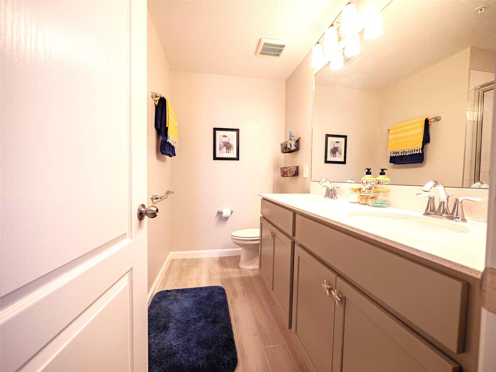 Image 17 of 34 For 391 Cape Honeysuckle Place