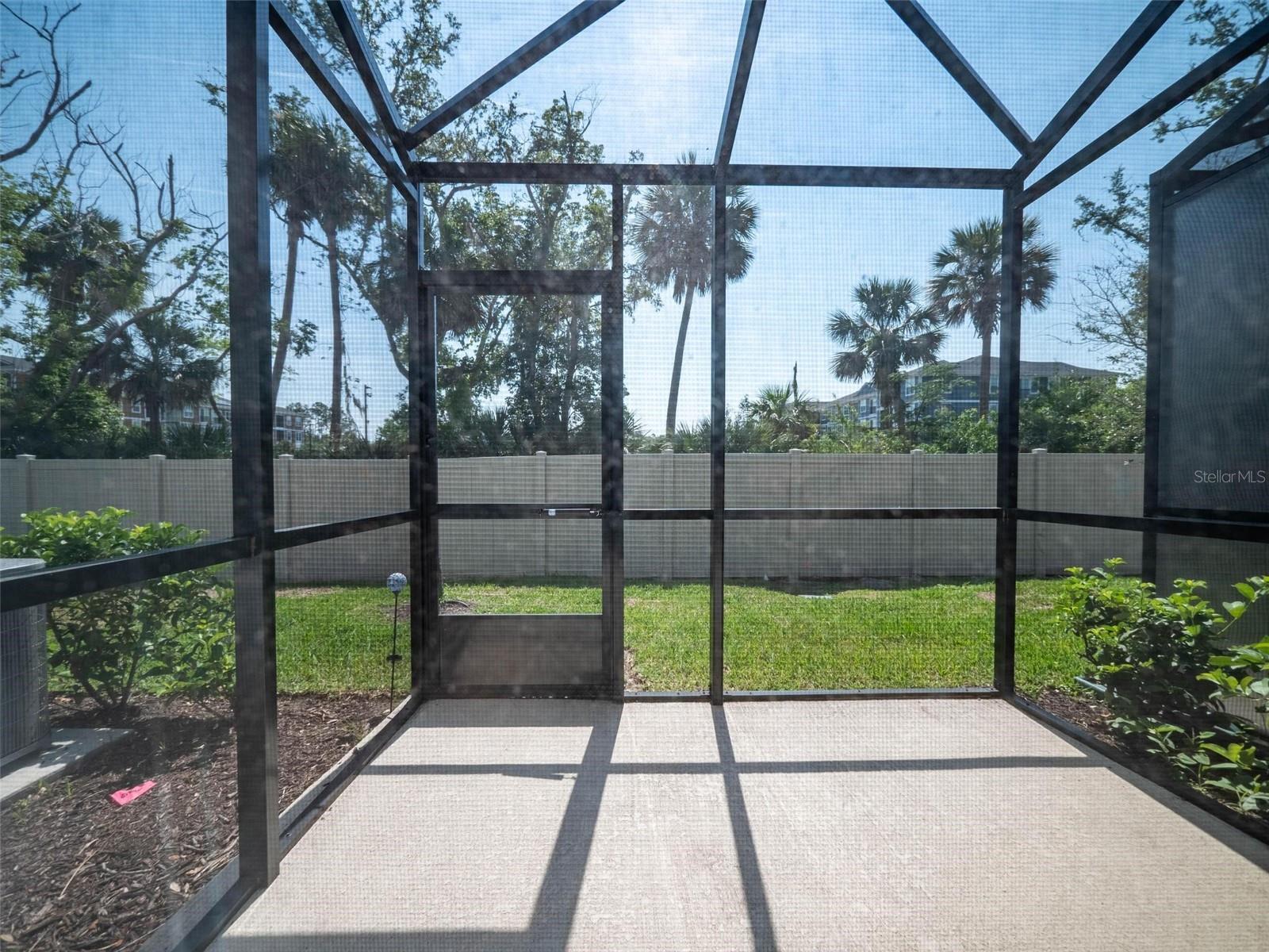 Image 7 of 34 For 391 Cape Honeysuckle Place